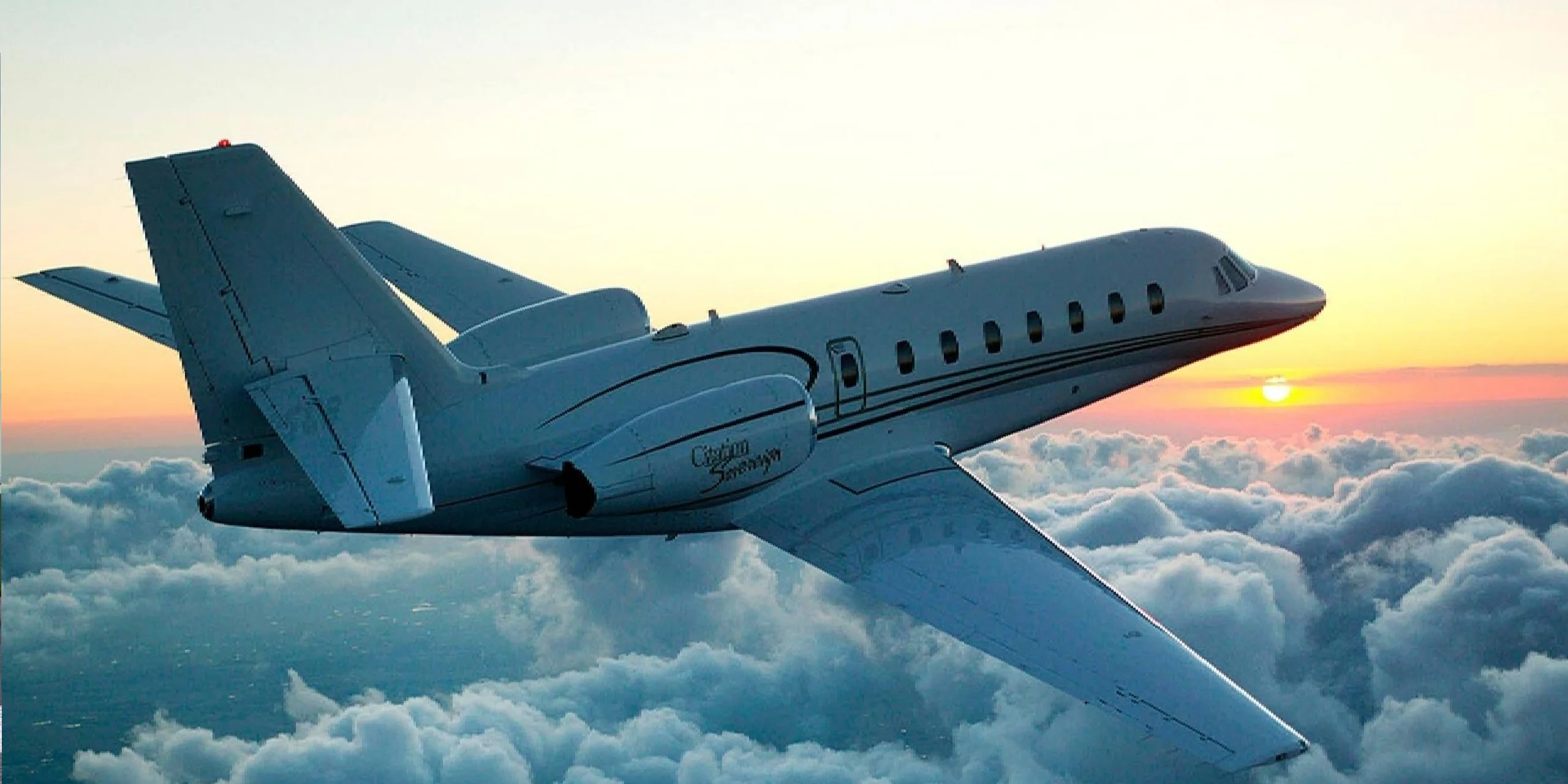 67425ec859a1771b56e2d235_Challenger 350 Main Image (15)