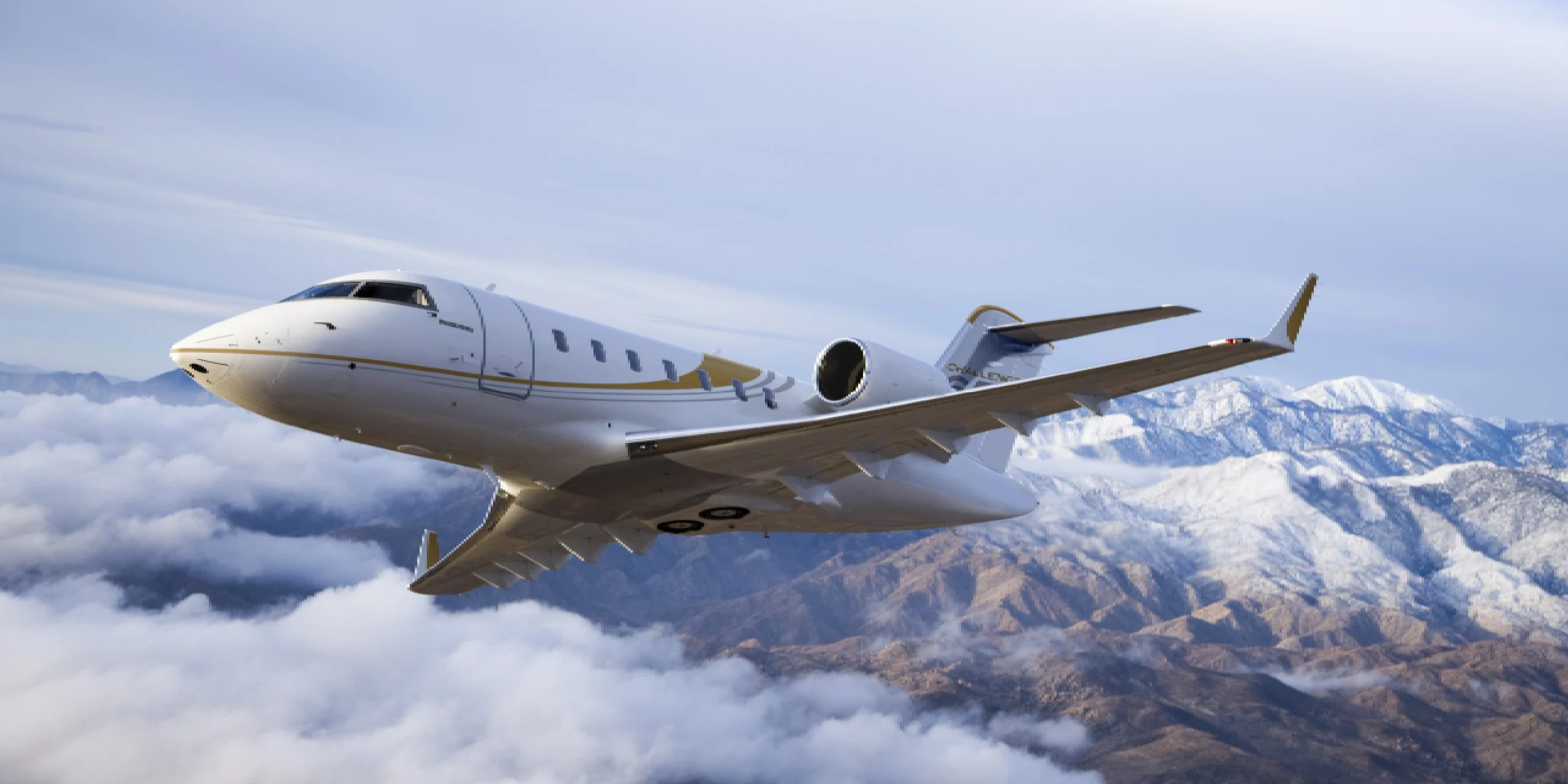 67425ec859a1771b56e2d235_Challenger 350 Main Image (29)